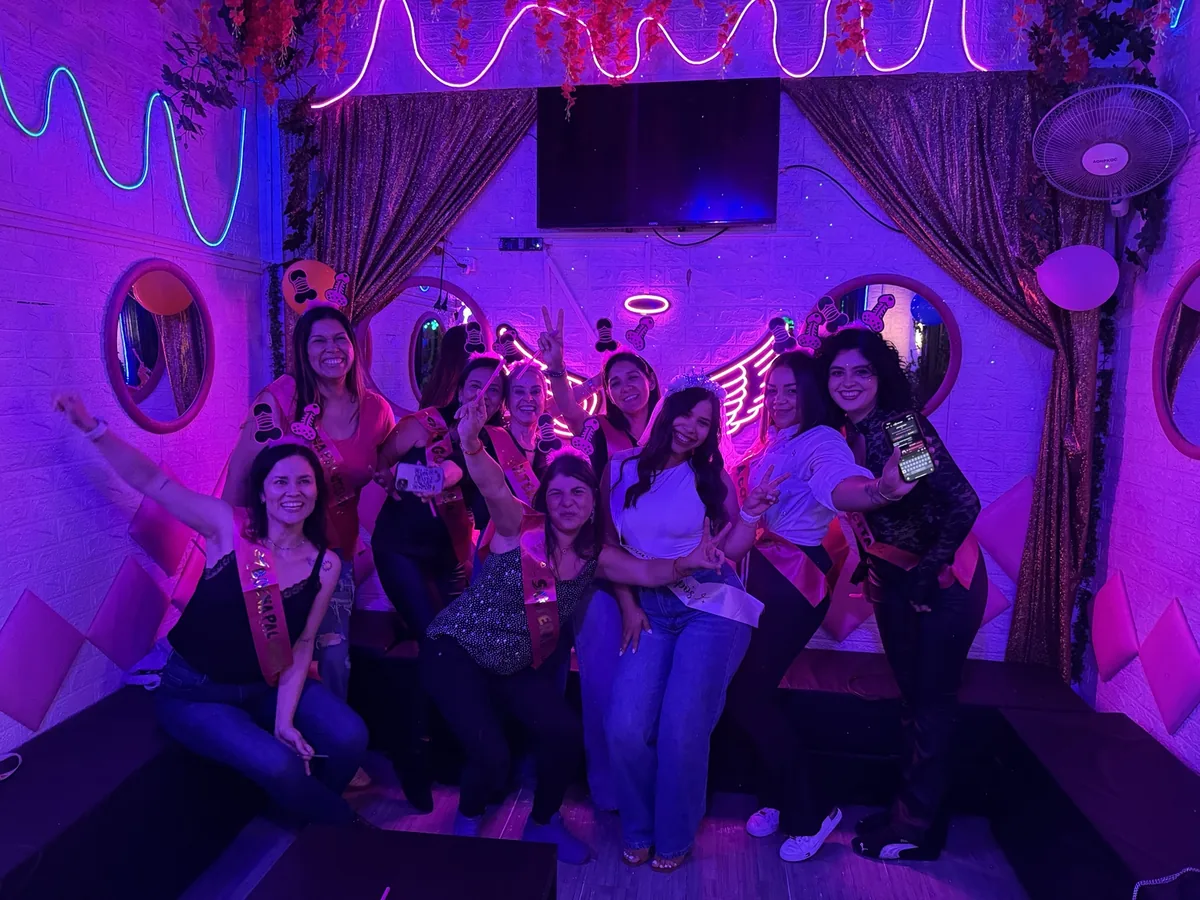 Despedida de soltera con grupo numeroso en Club de Princesas Santiago