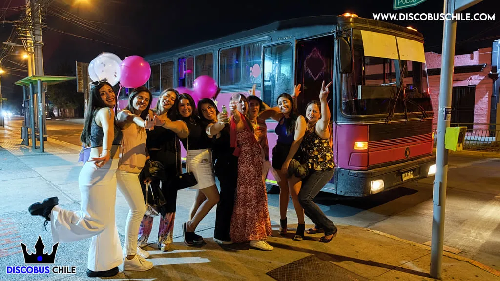 DiscoBus Chile fiesta a bordo